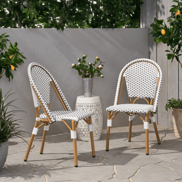Chaises Bistro Françaises d'Extérieur en Rotin PE et Aluminium, Ensemble de 2, Gris Rouillé et Blanc, Fini à Motif Bambou