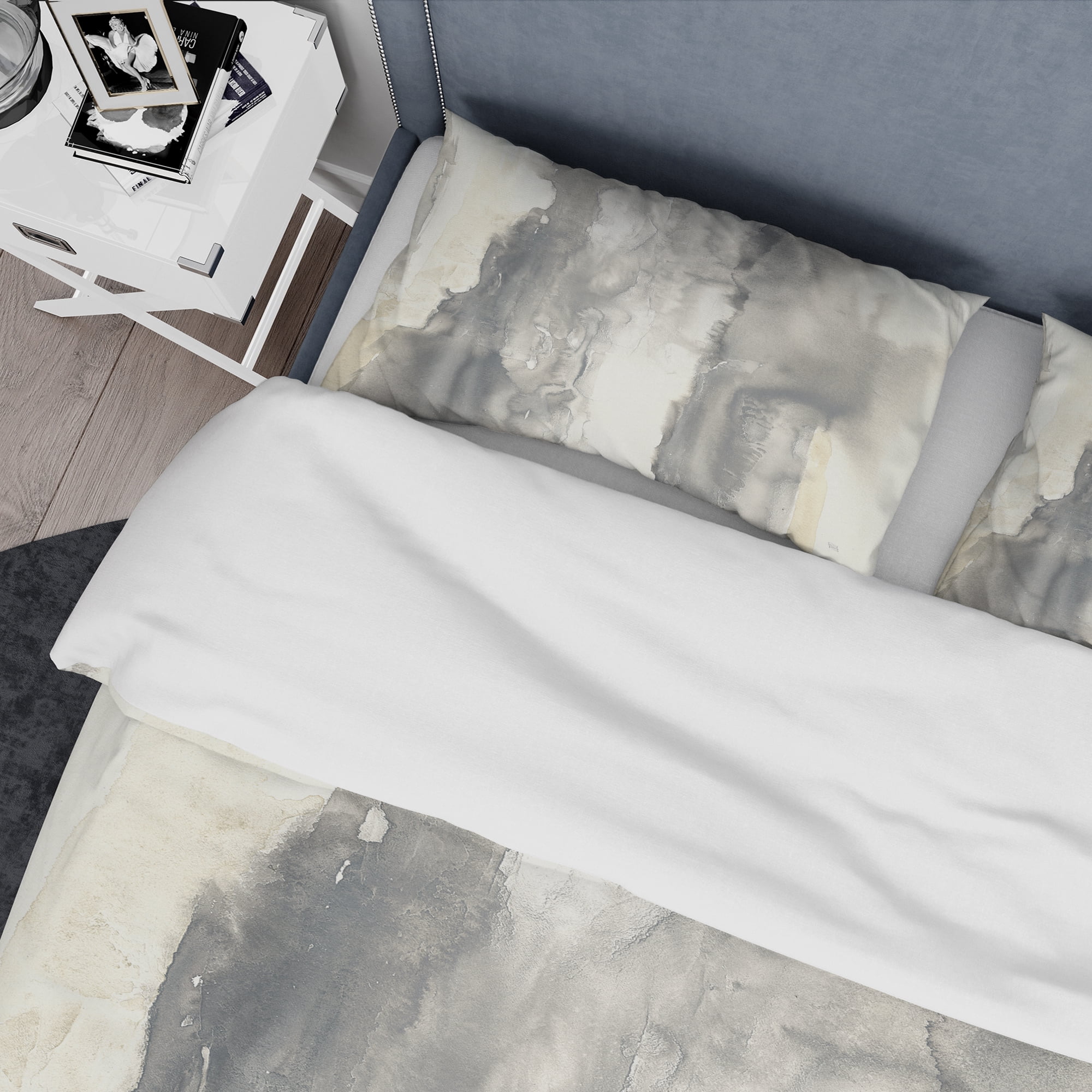 Designart 'Gold Glamour Direction I' Geometric Duvet Cover Set