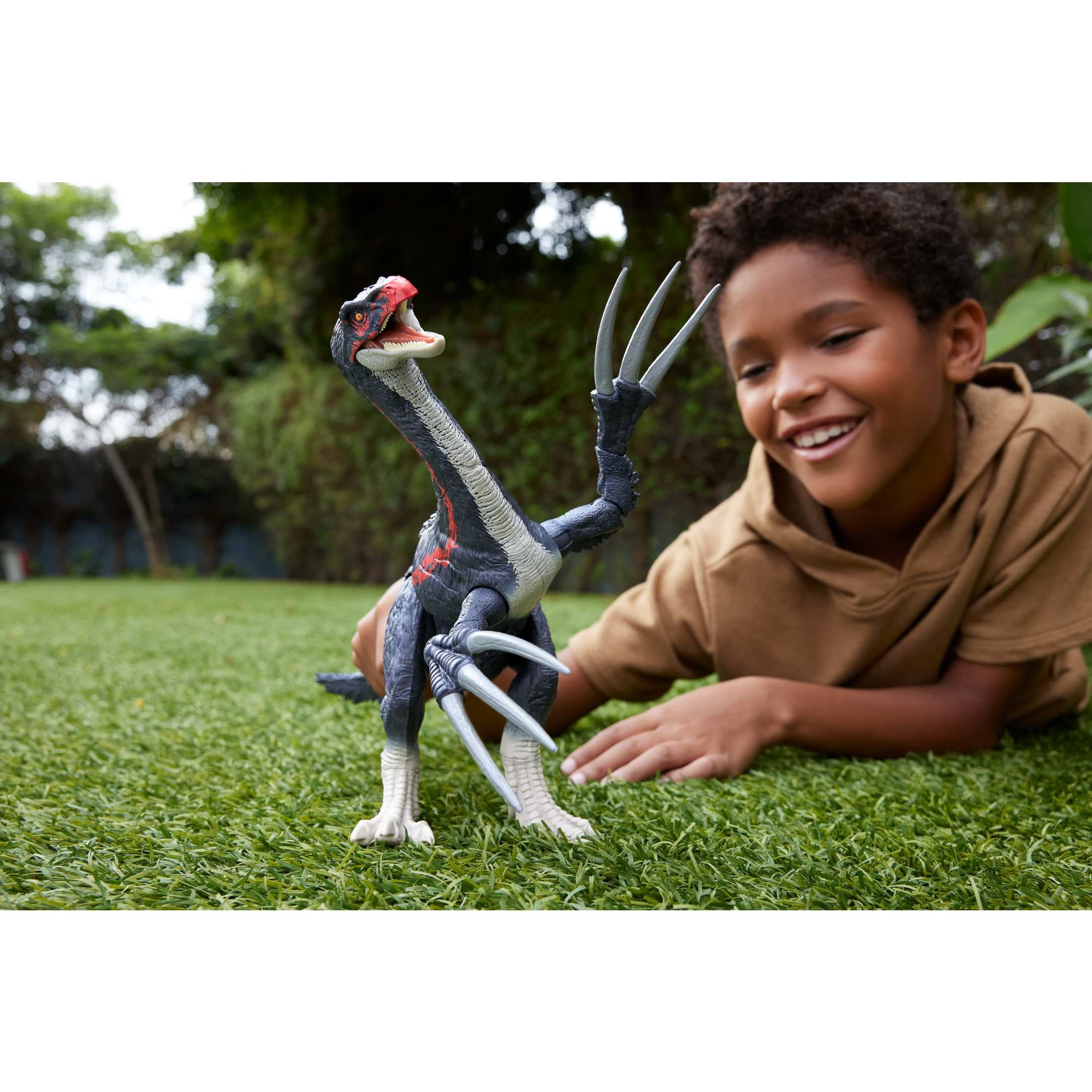 Jurassic World Slash N Roar Therizinosaurus Dinosaur Figure, Attack & Sound Toy, Chaos Theory