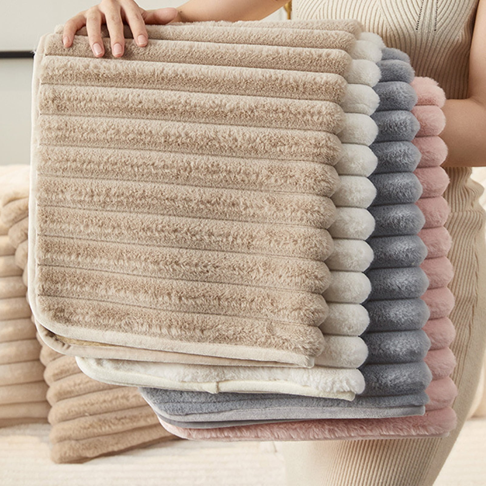 Sofa cover, plush couch cover, sofa protector, non-slip sofa pad, sofa cover anti-slip for living room, washable sofa cover, furniture protection cover