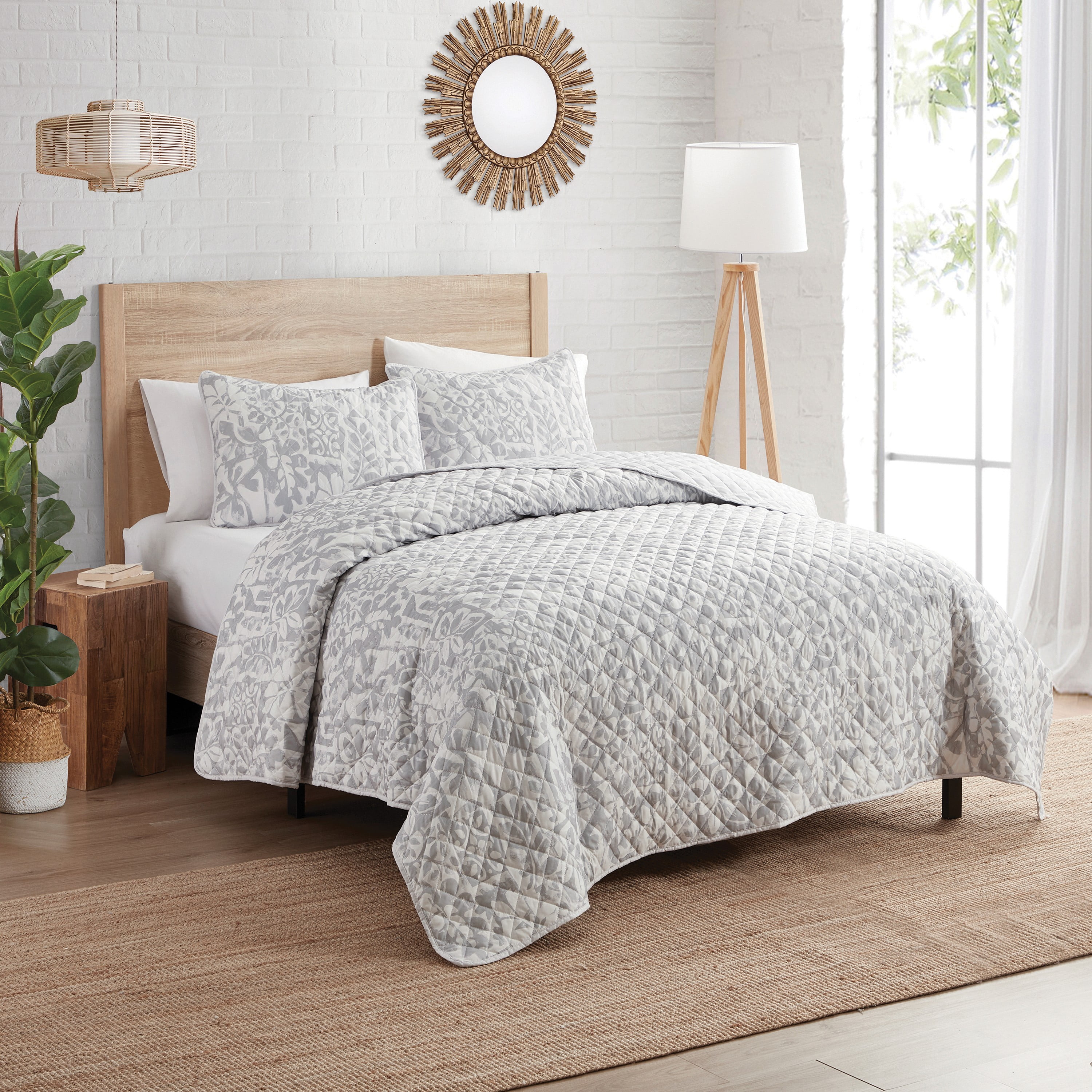 Indigo Ink Tufted Bohemian 3-Piece Grey/White Abstract Floral Reversible Quilt Set, Full/Queen