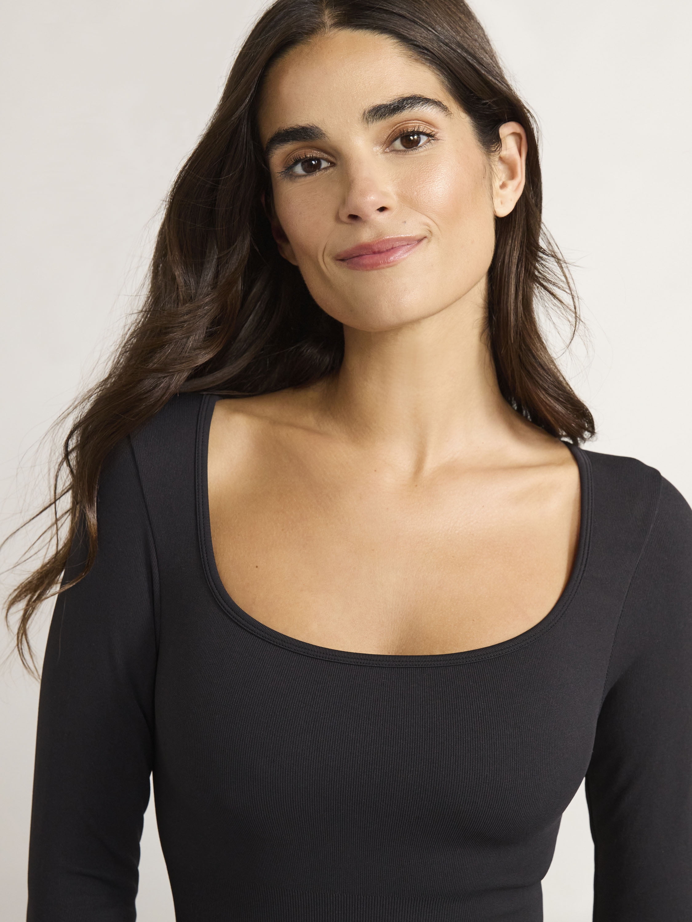 Joyspun Women's Seamless Slimming Square Neck Bodysuit with Long-Sleeves, 2-Pack, Sizes S-XXXL
