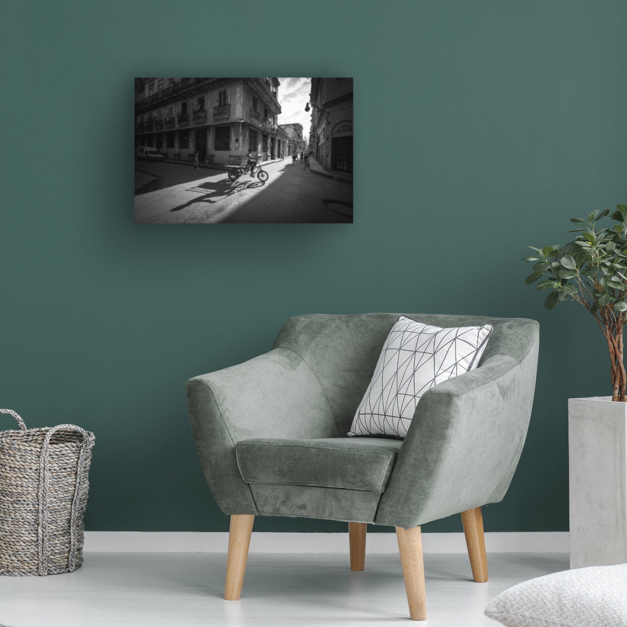 Trademark Fine Art Allan Li wp A piece of life in Cuba Canvas Wall Art