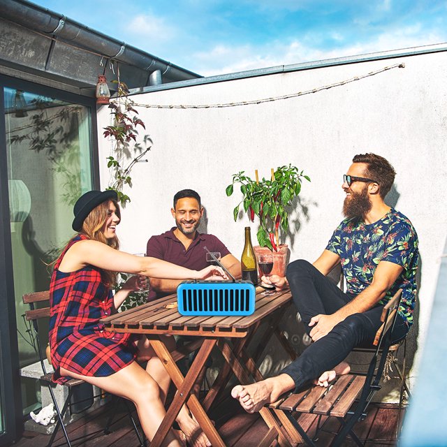Altavoz de carga Solar compatible con Bluetooth altavoz estéreo inalámbrico portátil Likrtyny Radio FM linterna LED herramienta de emergencia para exteriores