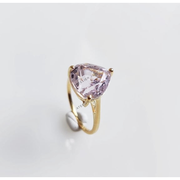 Natural Kunzite Ring, 14K Solid Yellow Gold Kunzite Ring, September Birthstone, Dainty Ring, Gift for her, Kunzite Jewelry, Anniversary Gift