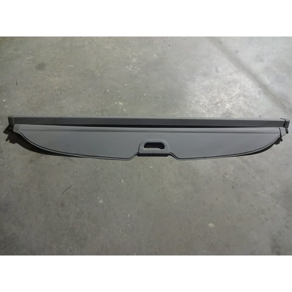 Pre-Owned 2008 Kia Sorrento Rear Grey Retractable Cargo Cover OEM (Good)