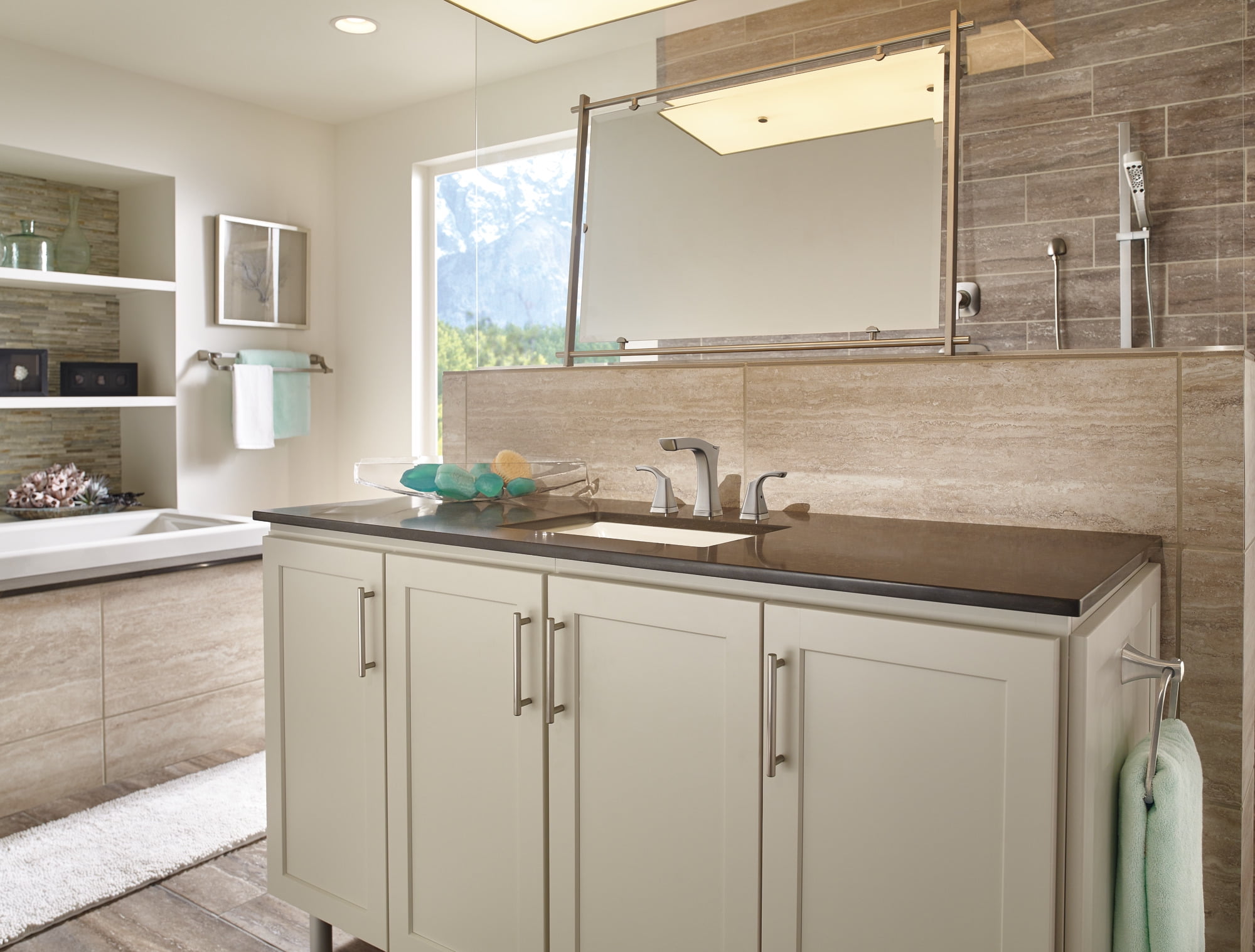 Delta Faucet H2Okinetic Handbrause, Chrom, 4 Strahlarten – Mit Schlauch Für Mehr Komfort