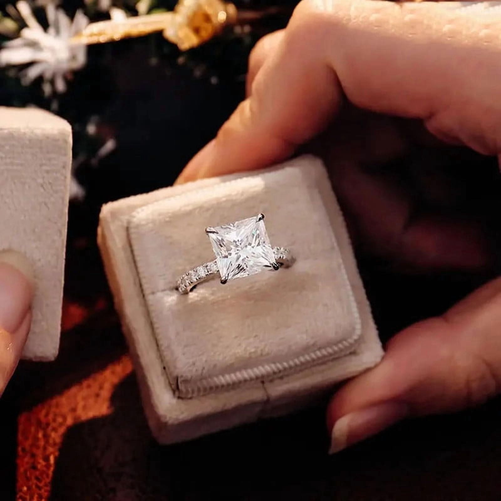 solitaire jewels 4CT Princess Moissanite Solitaire Engagement Ring For Women, 10K Rose Gold