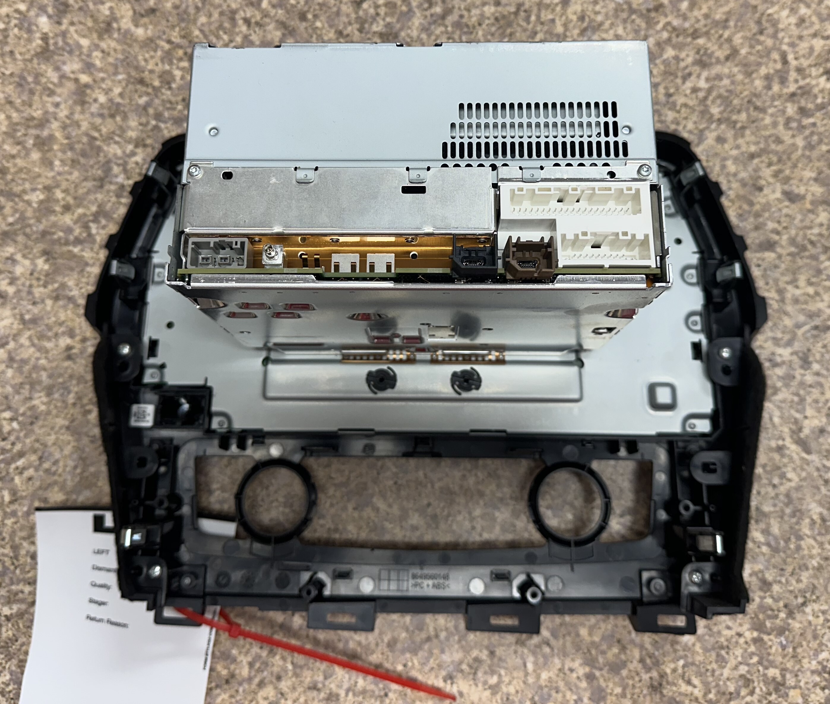 Pre-Owned 19 Nissan Maxima AM FM Radio Receiver w/ Display Screen OEM LKQ - Verify Specific Vehicle Fitment In Description - (Good)