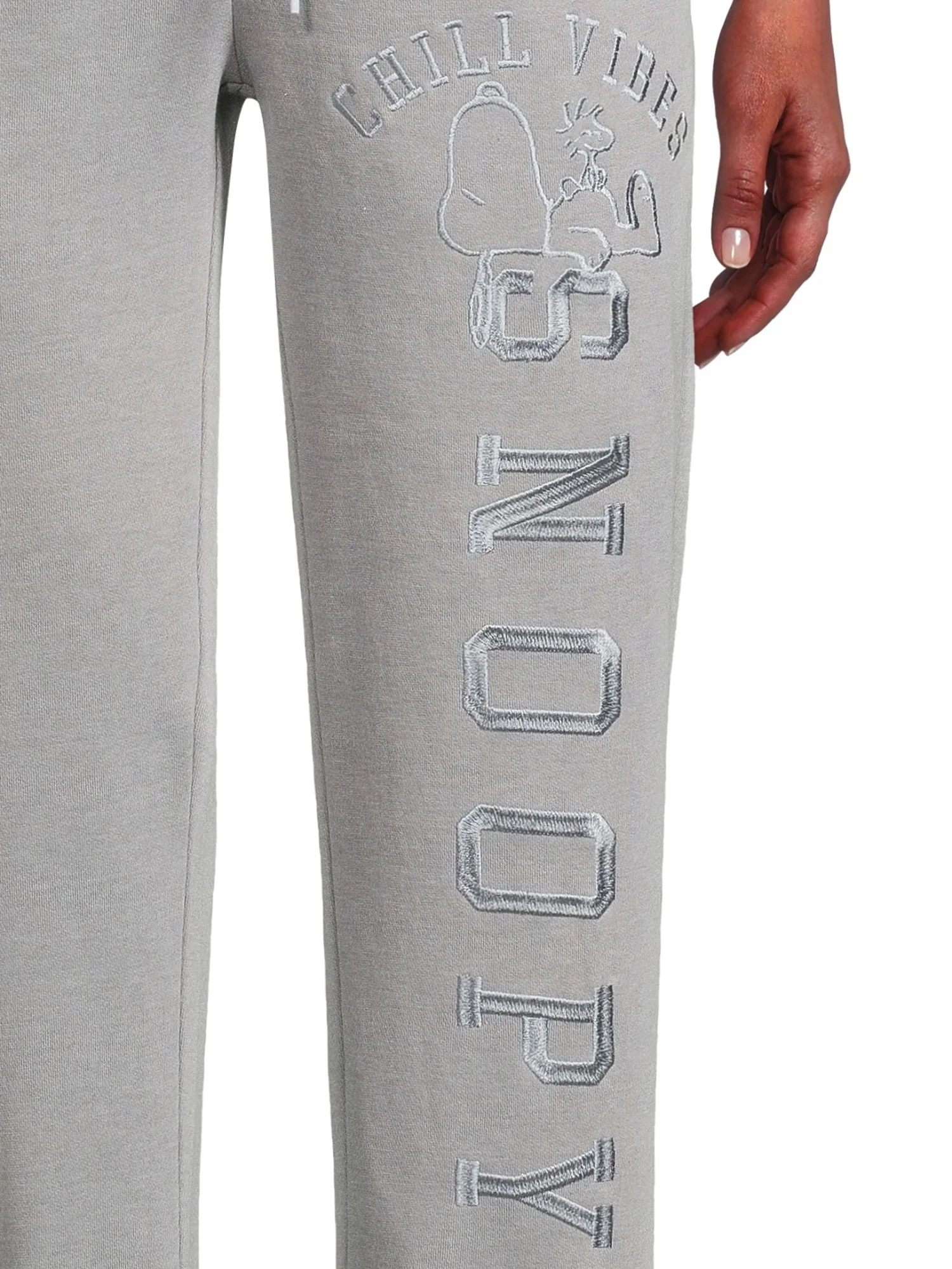 Peanuts Juniors Snoopy Embroidered Graphic Jogger Pants, Sizes XS-XXXL