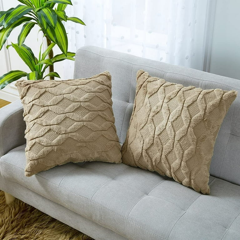 decorUhome Decorative Throw Pillow Covers 18x18, Soft Plush Faux Wool Couch  Pillow Covers for Home, Set of 2, Beige