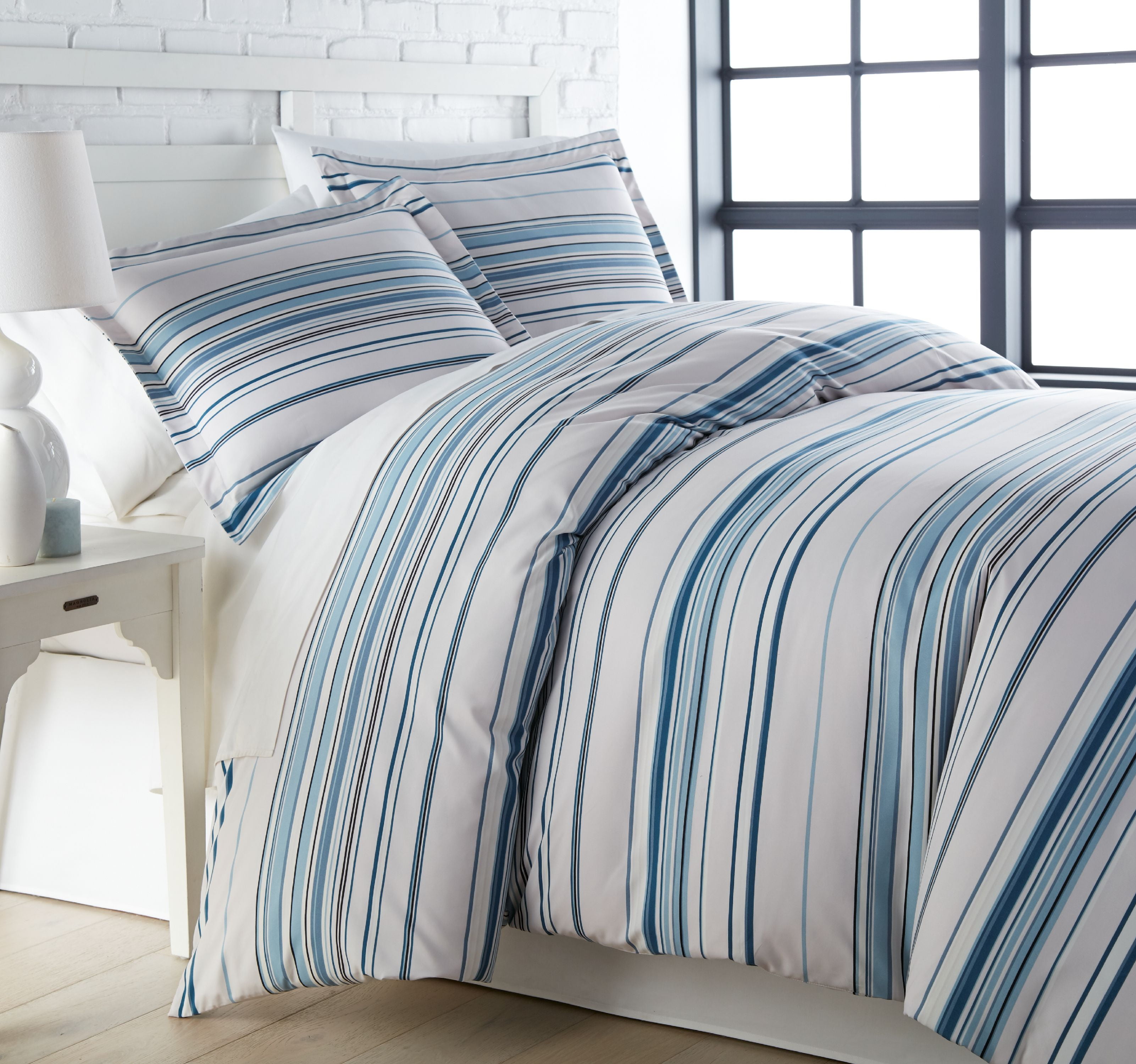 Coastal Stripes Reversible Duvet Cover Set