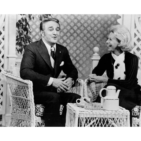 Dinah! 1974 talk show comedy legend Danny Thomas & Dinah Shore 8x10 inch photo
