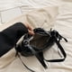 thumbnail image 4 of Likrtyny Bolso Hombro para Mujer Bolso Bandolera Acolchado Cuero PU Bolso Con Pajarita (Negro), 4 of 9