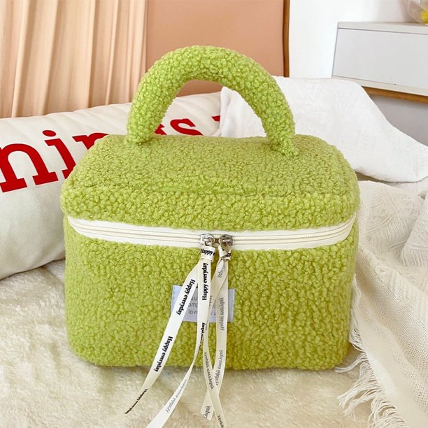 Bolsa de maquillaje de felpa de estilo invernal, bolsa de almacenamiento portátil de gran capacidad, bolsa de almacenamiento de maquillaje de viaje de apariencia alta