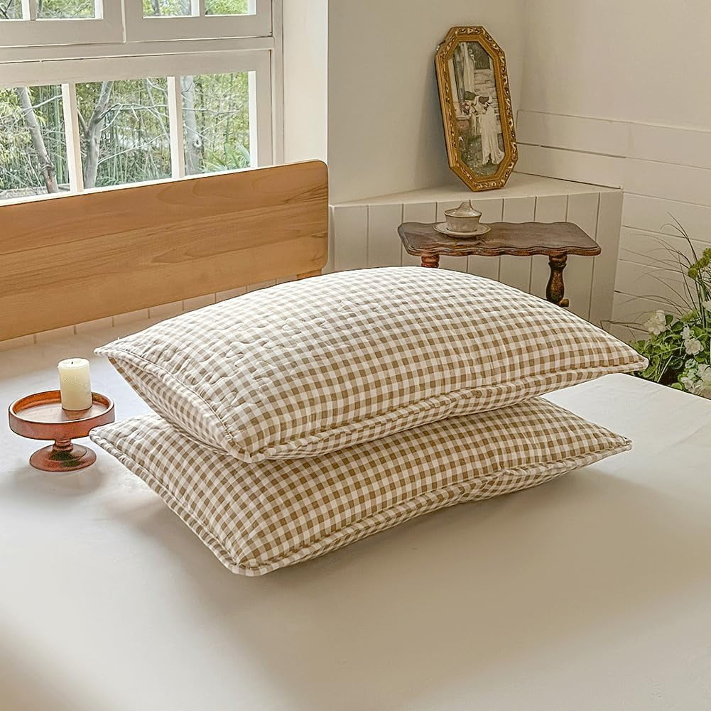 Tan Gingham King Quilt Set, Soft Pre-Washed Microfiber Taupe Plaid King Bedspread, Lightweight Checked Summer Quilt, Grid Bedding Coverlets for All Seasons (Includes 1 Quilt, 2 Pillow Shams)