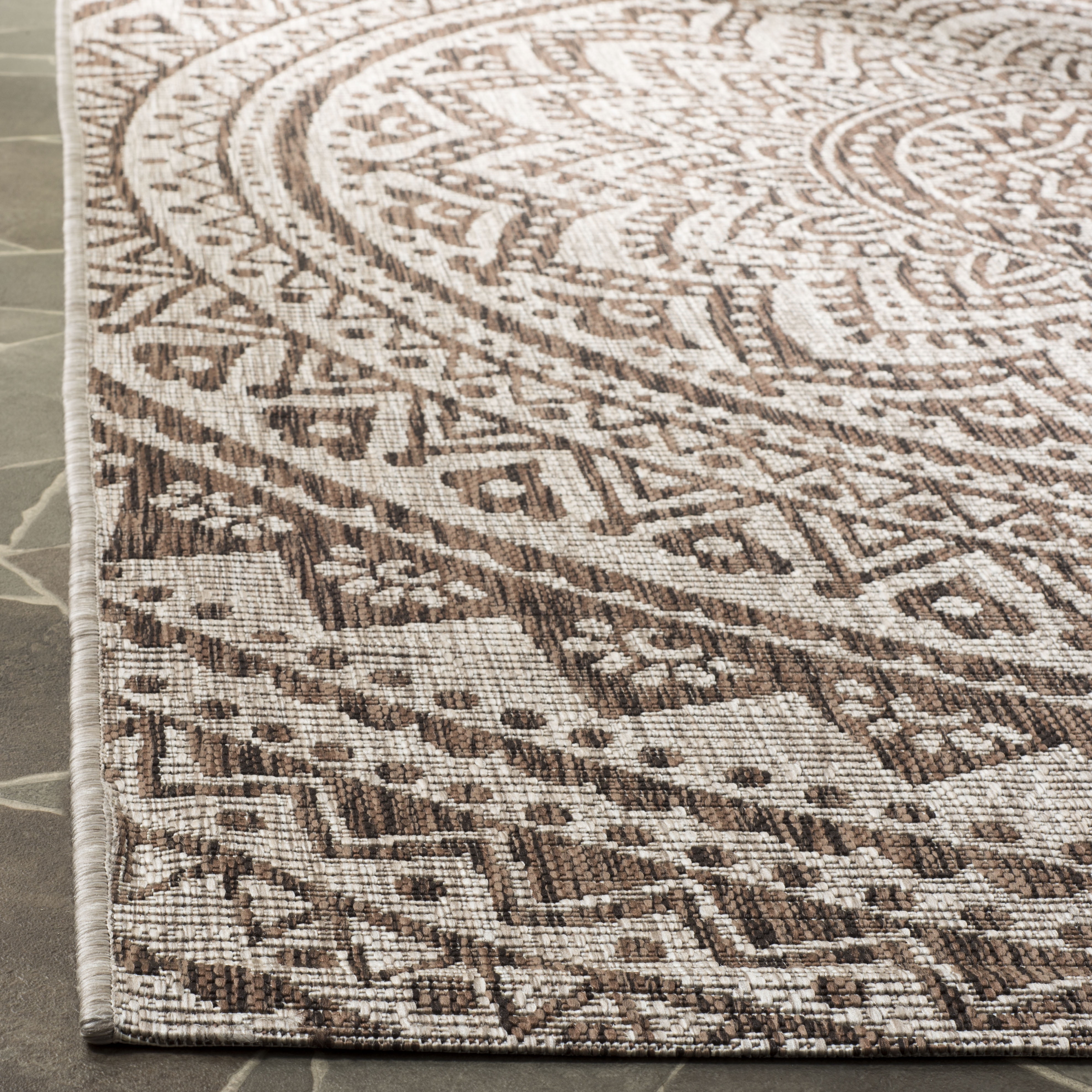 Safavieh Courtyard Josiah Floral Medallion Indoor/Outdoor Area Rug
