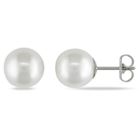 Amour Round Shaped Freshwater Cultured Pearl Stud Earrings