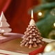 thumbnail image 4 of Caja de Regalo con Vela Aromática Navideña, Venta Al Por Mayor, Hecha a Mano, Fragancias Festivas, Aroma a Café, Cera, 8X7X7Cm | Nll250818001Co, 4 of 6
