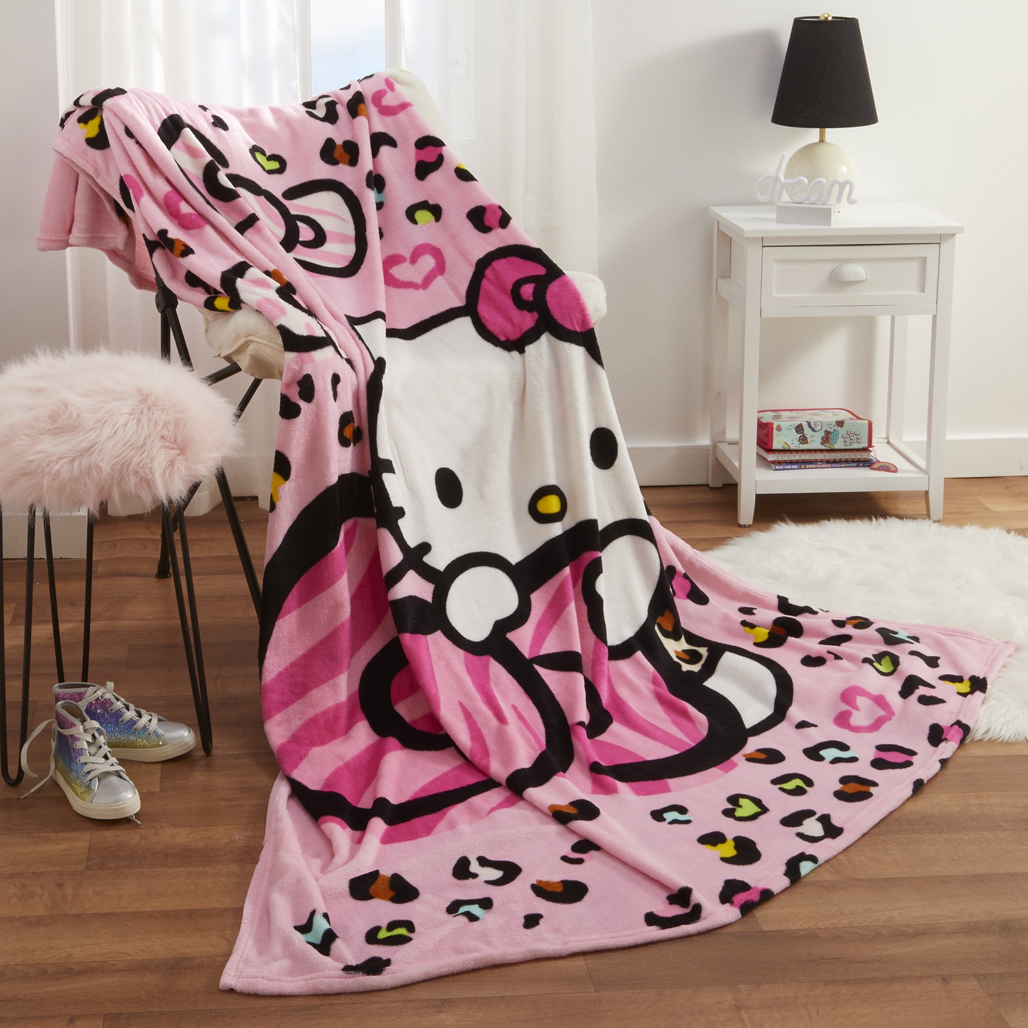 Hello Kitty Kids Plush Blanket Twin Full Size 62