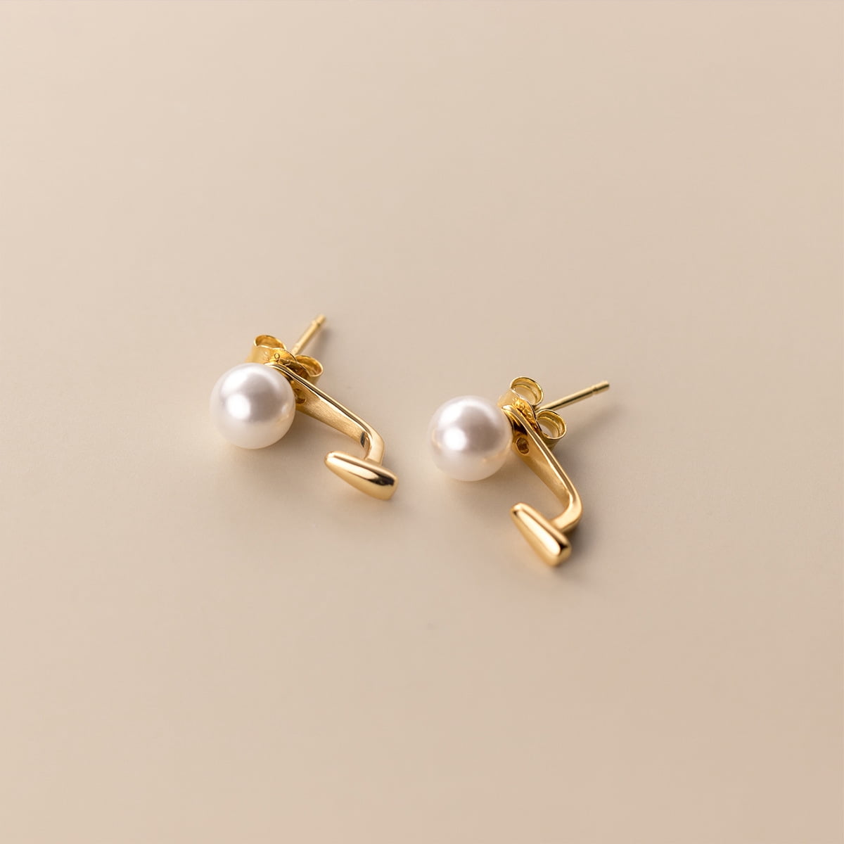 Dainty Pearl Stud Earrings, Gold, Silver, Freshwater Pearl Earrings, Front Back Earrings, Minimalist Pearl Earrings, Bridal Wedding Earrings, Bridesmaid Gift