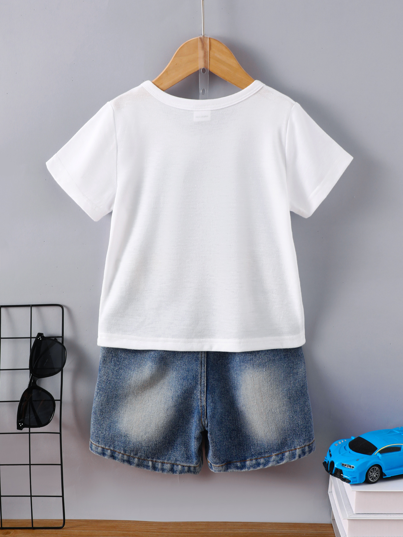 7-8 Years Big Boys Clothes Cool Car Print Graffiti Letter Casual Tee Ripped Jeans Demin Shorts 2Pcs Summer Outfits From 3-8Y White