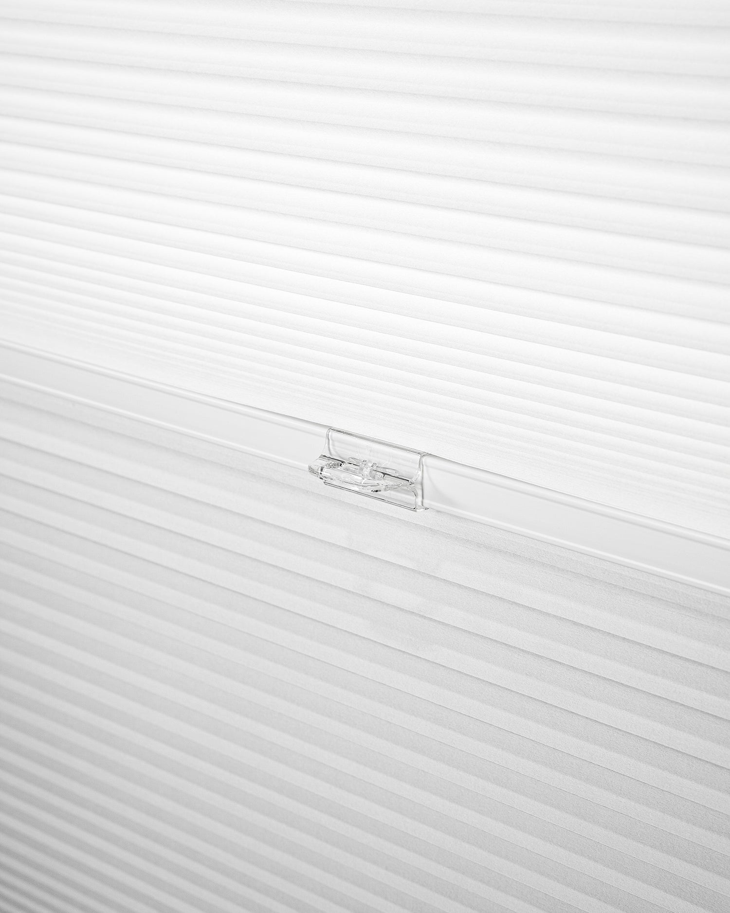 Chicology Day and Night Cordless Cellular Shade, Simply White - 70"W X 72"H