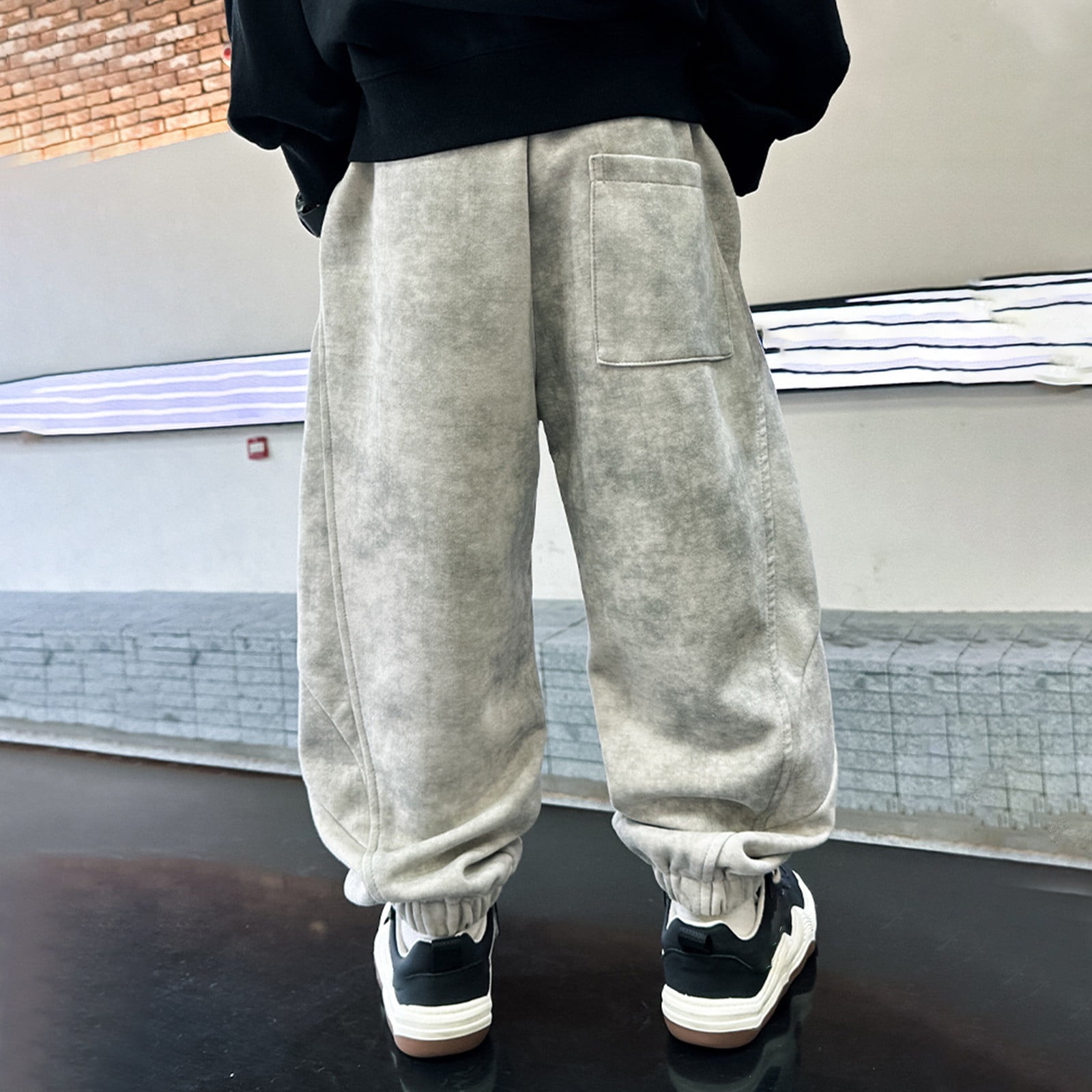 Fgnfyis Boys Winter Lined Thermal Joggers Soft Comfortable Athletic Sweatpants with Thick Warm Inner for Kids Outdoor Activities and Daily Wear Light Gray 14-15 Years