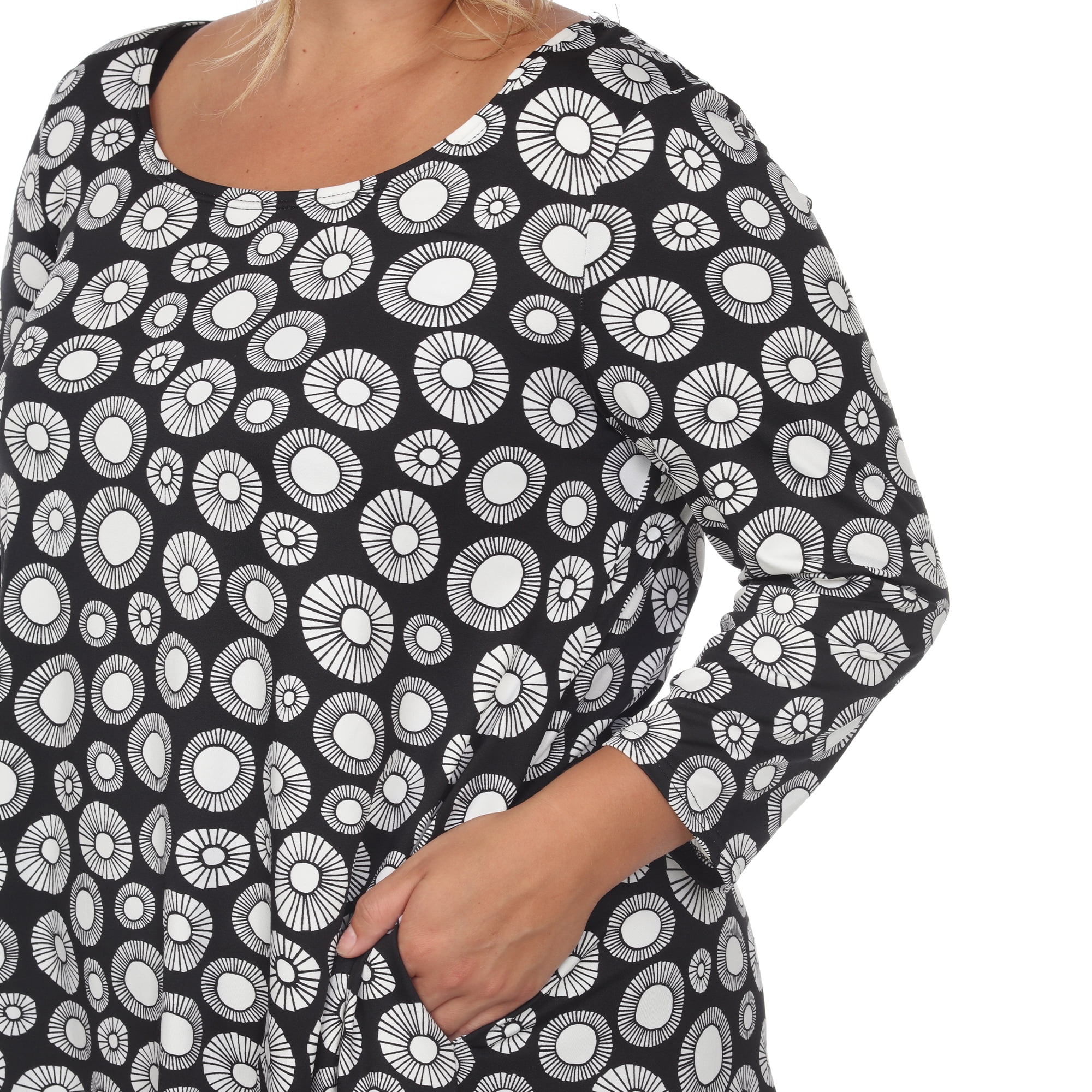 White Mark Women's Plus Size Printed Geometric Circle Tunic Top