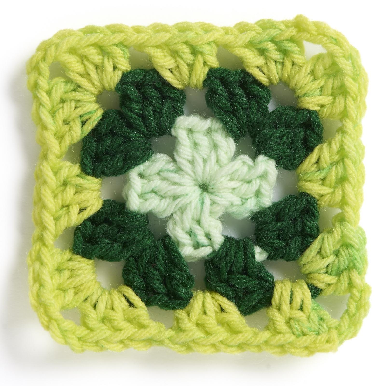 Red Heart® All In One Granny Square Petite™ #4 Worsted (Medium) Acrylic Yarn, Sweet pad 8.8oz/250g 440 Yards