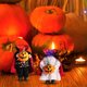 thumbnail image 3 of Muñeca de calabaza sin cabeza, 2 piezas, adorno de terror, muñeca de calabaza sin cabeza de Halloween, muñeca trenzada con capa, muñeca de festival fantasma, decoraciones de Halloween, 3 of 5