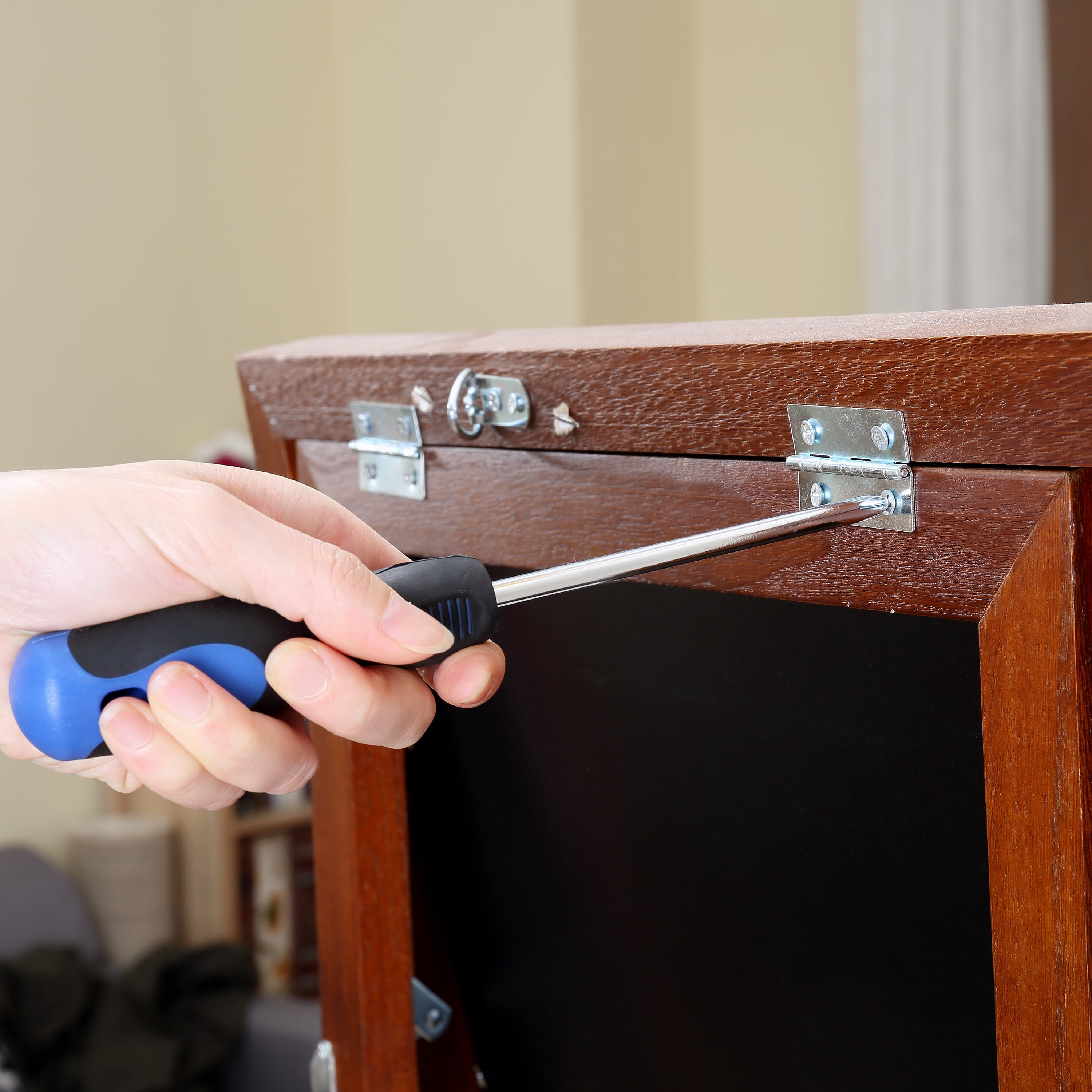 Hyper Tough #2 Phillips Screwdriver, 4 in, Comfort Grip Handle