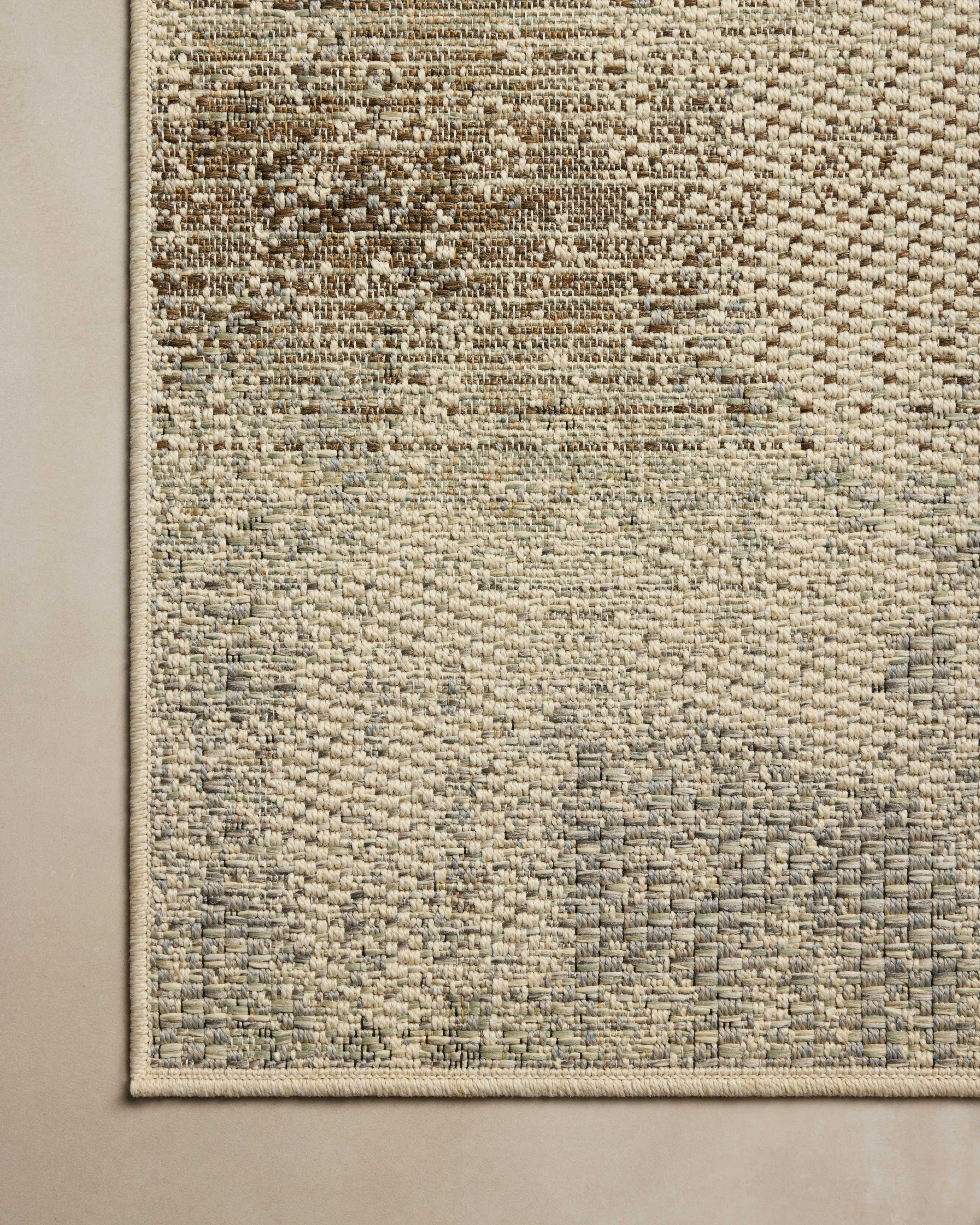 Loloi Saylor Smoke / Ivory Indoor/Outdoor Area Rug