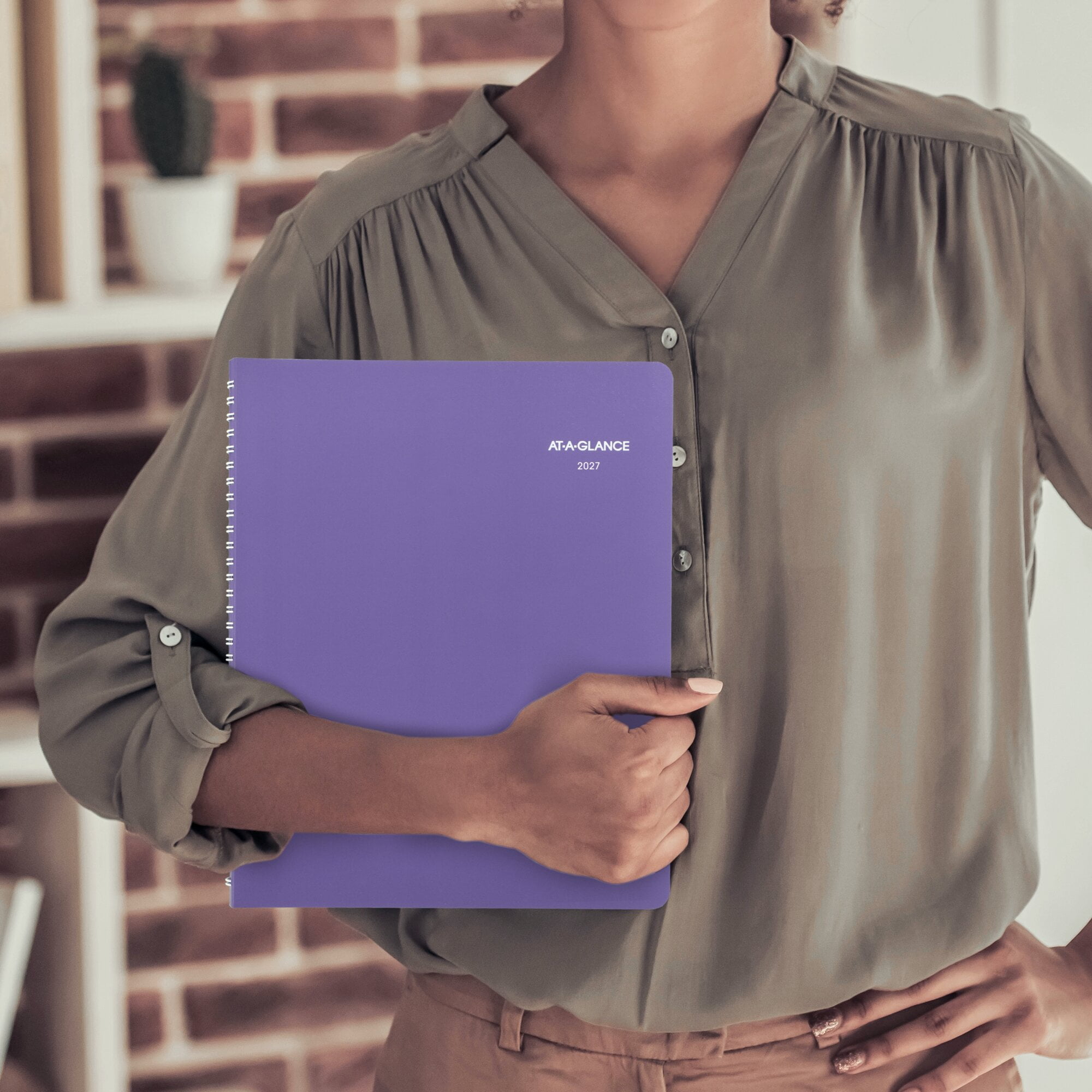 AT-A-GLANCE Beautiful Day 2027 Weekly Monthly Appointment Book Planner Lavender