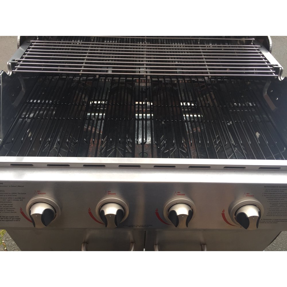 Set of Four Cooking grids and Five Heat Plates for Bbq models from