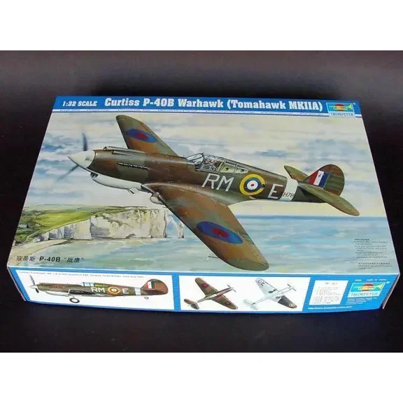 Trumpeter 1/32 02228 Curtiss P-40B Warhawk  Assembly Model Kit