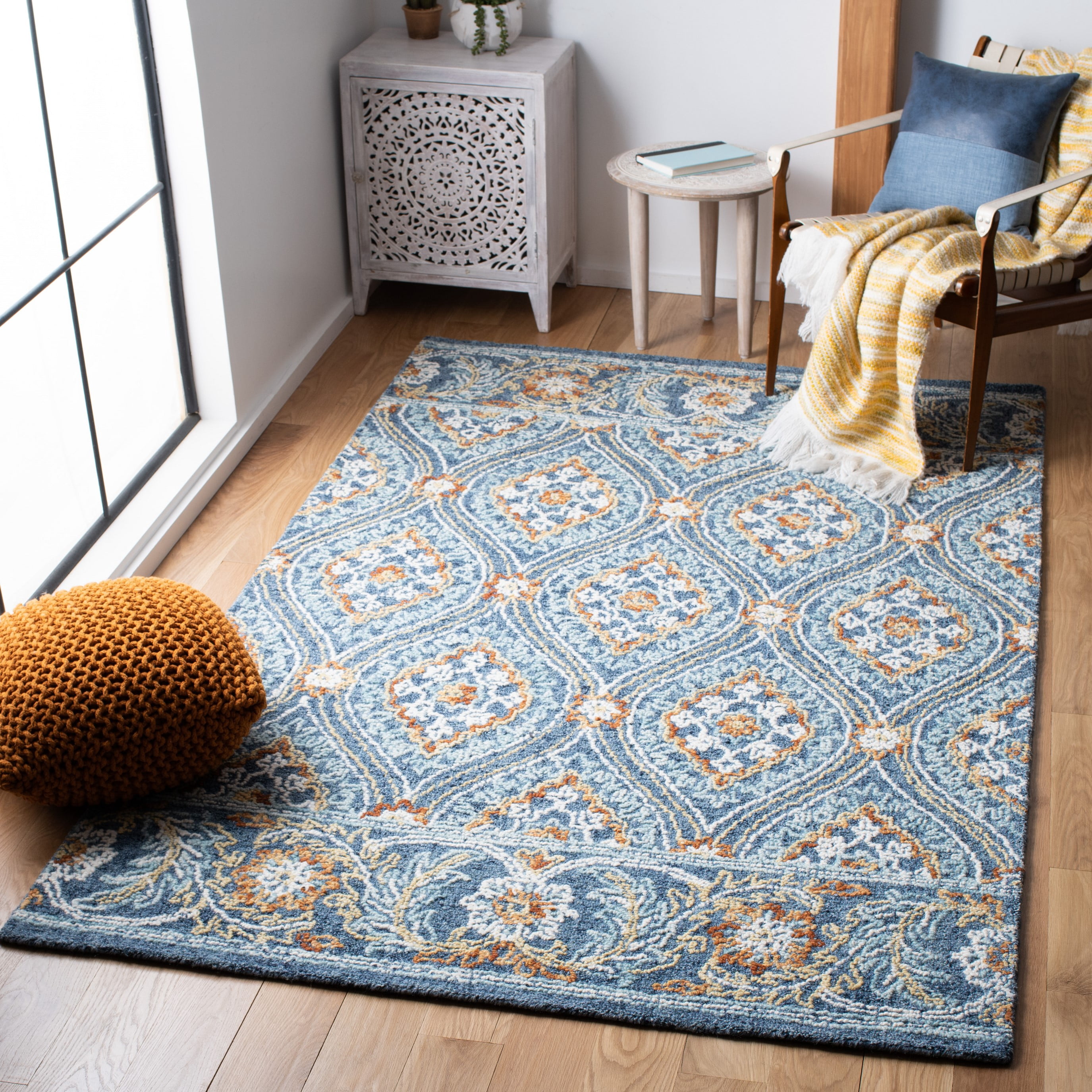 SAFAVIEH Blossom Dima Damask Area Rug, Navy/Yellow, 5' x 8'