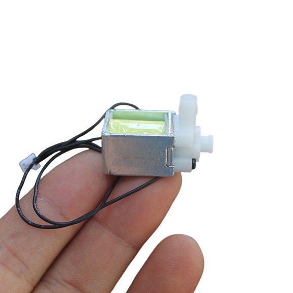 lixuesong 5V Normally Closed Electric Solenoid Valves 2 Way Water Control Valves Controller Watering Electromagnetic Valves