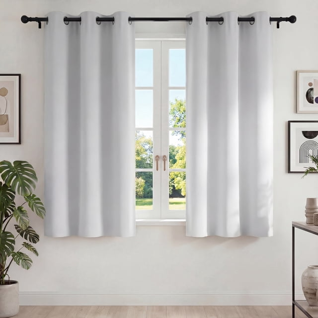 Blackout Cortinas para Recámara, Cortina Blackout Térmica Aislada 2 Paneles 42x63 Pulgadas, Cortinas Negras con Ojales, Reducción de Ruido, Ahorro de Energía y Cortinas sin Arrugas para Sala de Estar