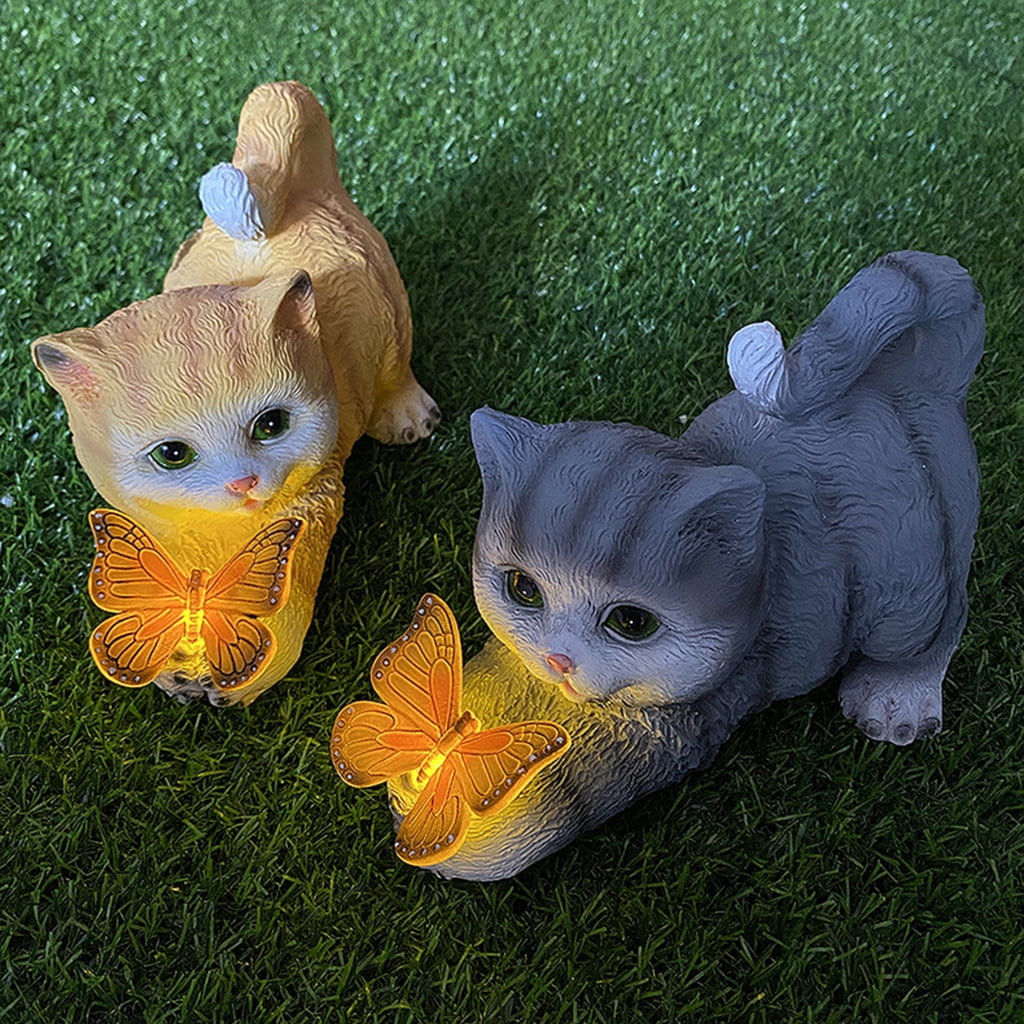 Resin Cats Solar Light Garden Statue for Yard Lawn Decoration Life Like Cats Solar Lamp with Butterfly Decorative Figurine