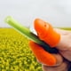thumbnail image 4 of Juego de fundas para el dedo, cortador de pulgar, herramienta de recolección para cosechar plantas, jardinería, recolector de frutas y verduras, 4 of 5