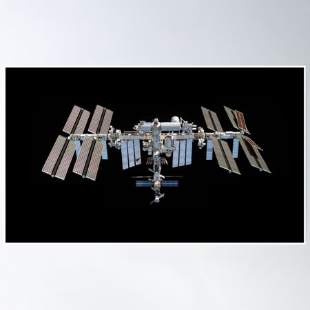 Iss Pictured From The Spacex Crew Dragon (International Space Station) Poster Wall Art, Modern Wall Decor, 8x12 UNFRAMED