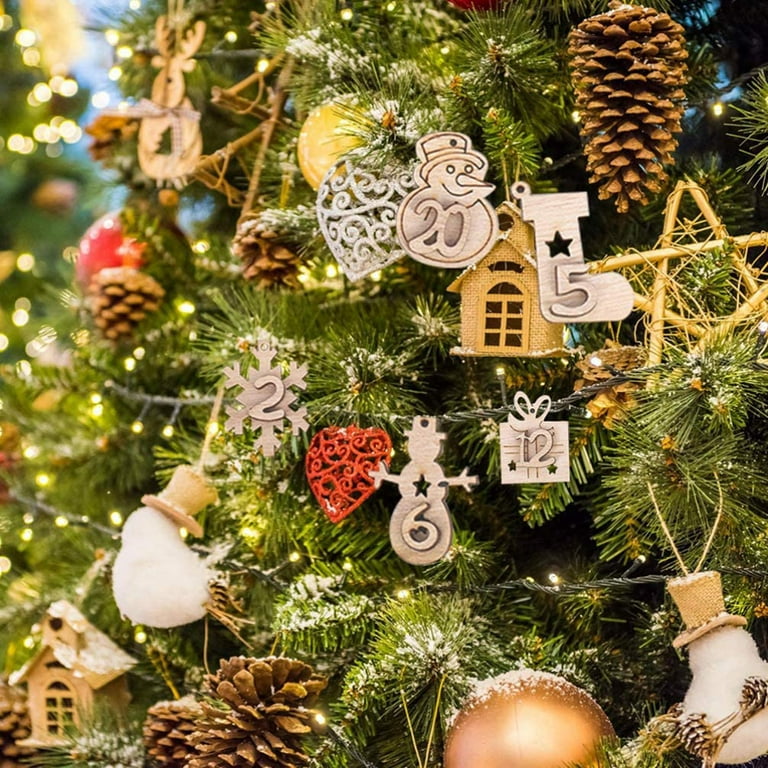 Cute 24pcs Mini Christmas Ornaments Advent Calendar