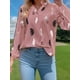 thumbnail image 4 of Camiseta Con Cuello Con Muescas Y Estampado de plumas Alegría Market, 4 of 4