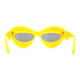 thumbnail image 4 of Womens Bold Balloon Bloated Thick Rim Oversize Cat Eye Sunglasses Yellow Black, 4 of 4