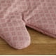 thumbnail image 3 of Juego de guantes de cocina KitchenAid de algodón rosa secado con asteroides, 3 of 6