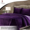 thumbnail image 4 of Juego de colcha Tribeca Living Luxury Velvet King con 2 fundas de almohada, 4 of 6