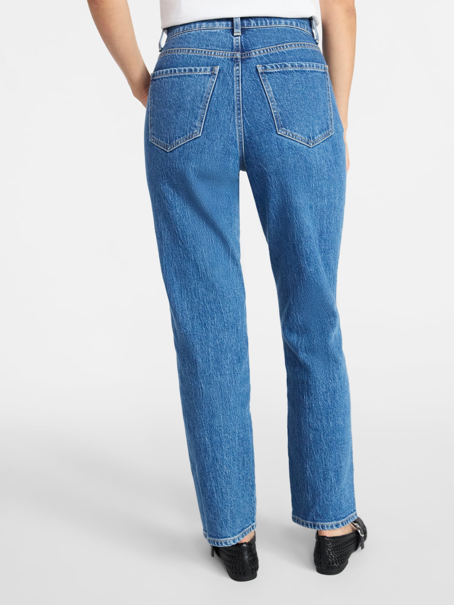 Time and Tru Women's High Rise Relaxed Straight Leg Jeans, 30" Inseam, Sizes 0-22