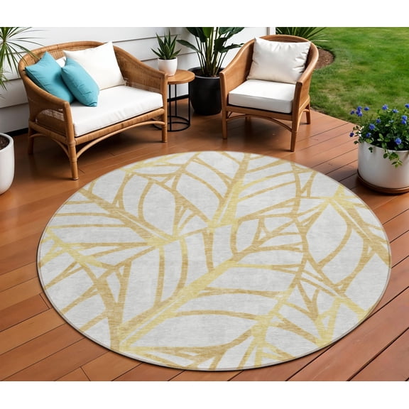 HomeRoots 584202 8 ft. Round Floral Washable Indoor & Outdoor Area Rug, Gold & Beige