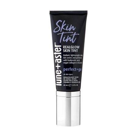 Lune+Aster RealGlow Skin Tint - This light-diffusing Skin Tint covers and perfects with ultra-lightweight, customizable sheer to medium coverage for a naturally radiant look - Sand